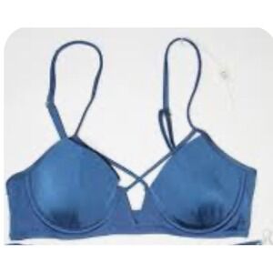 Beach Bunny Dylan  Crisscross Bikini Top Blue Swimwear Size XXL NWT‎ runs small